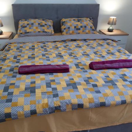 Stan Na Dan Simikic Apartment บิเยลยินา ภายนอก รูปภาพ